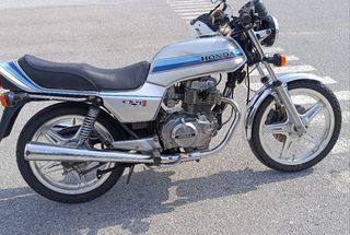 Honda CB 250 1982 N superdream-thumb-1
