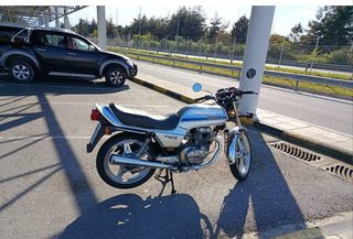 Honda CB 250 1982 N superdream-thumb-2