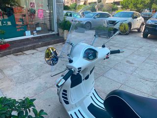 Vespa GTS Super 300 2022 Super-thumb-10