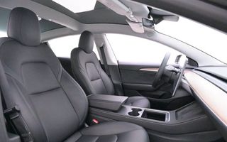 Tesla Model 3 2023 Long Range AWD Refresh Autopilot-thumb-7
