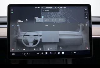 Tesla Model 3 2023 Long Range AWD Refresh Autopilot-thumb-9