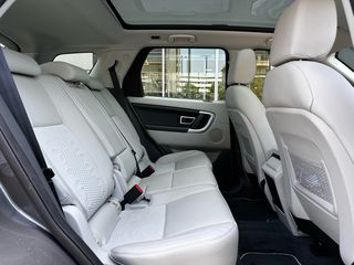 Land Rover Discovery Sport 2022 SE D180 Skyview-thumb-16
