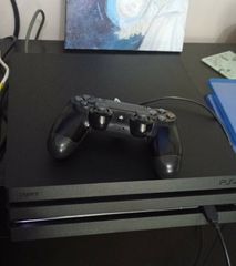 PS4 PRO ΜΕ 1TERA SSD ΣΚΛΗΡΟ 2 ΠΑΙΧΝΙΔΙΑ ΚΟΜΠΛΕ ΚΑΛΩΔΙΑ 1 ΚΟΝΤΡΟΛ ΑΡΙΣΤΗ ΚΑΤΑΣΤΑΣΗ