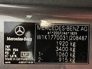 Mercedes-Benz A 180 2020 A-class Progressive Line,Ambient light,Navi-thumb-40