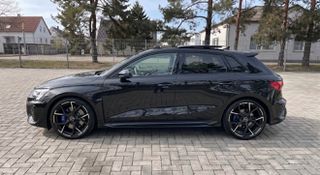 Audi RS3 2023-thumb-5
