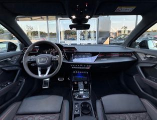 Audi RS3 2023-thumb-7
