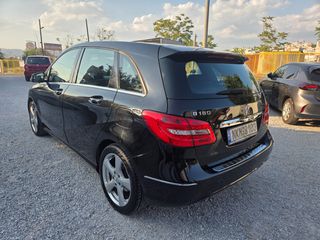 Mercedes-Benz B 180 2013-thumb-8