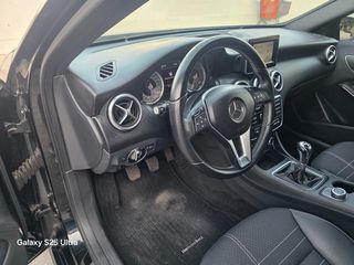 Mercedes-Benz A 200 2013 Full service history-thumb-11