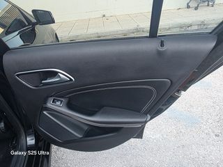 Mercedes-Benz A 200 2013 Full service history-thumb-24