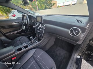 Mercedes-Benz A 200 2013 Full service history-thumb-26