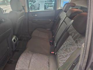 Peugeot 3008 2010-thumb-7