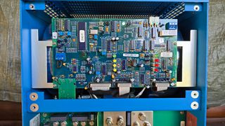 Victron Multiplus 24V 5000VA 120A-100A 230V-thumb-4