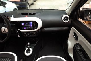 Renault Twingo 2021 electric drive 60 kW Intens AYTOMATO (SUNROOF)-thumb-34