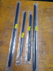 Εξωτερικες γλυστρες παραθύρων Toyota Yaris mkI 5door
