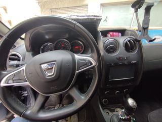 Dacia Duster 2017 PRESTIGE 4X4 1.5 110PS. EURO6-thumb-8