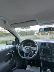 Volkswagen Polo 2016-thumb-9