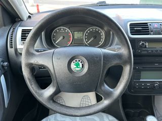 Skoda Fabia 2007 1.2 HTP-thumb-27