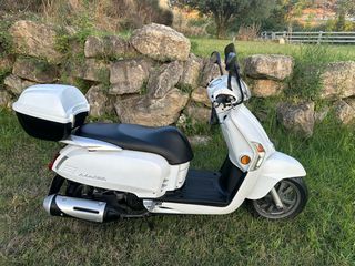 Kymco Like 200i 2010-thumb-4