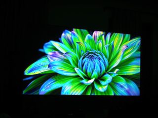 Hisense U7Q 100" Mini-Led QLED τηλεόραση καινούργια με 2 χρόνια εγγύηση