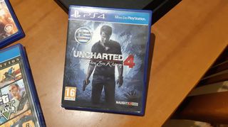 Playstation 4 slim-thumb-2