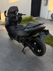 Yamaha T-MAX 560 2026-thumb-1