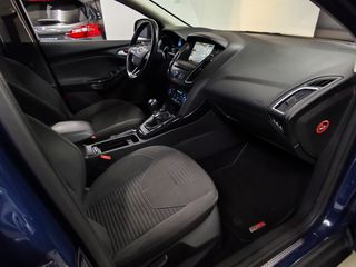 Ford Focus 2015 TITANIUM*NAVI*START BUTTON*-thumb-9