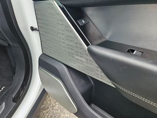 Land Rover Range Rover Velar 2018 R-DYNAMIC-thumb-4