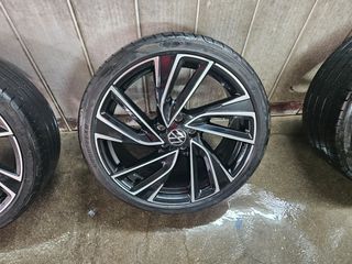 VW 8 GTI CLUBSPORT ΓΝΗΣΙΕΣ 235/35/19 Adelaide