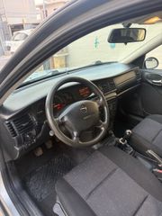 Opel Vectra 2001-thumb-6