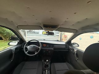 Opel Vectra 2001-thumb-7