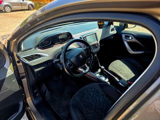 Peugeot 2008 2015-thumb-5
