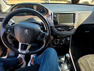 Peugeot 2008 2015-thumb-7