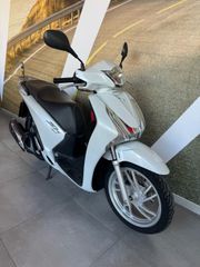 Honda SH 150i 2015 ABS-thumb-1