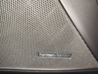 Bmw 330 2020-thumb-2