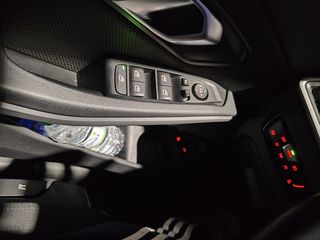 Bmw 330 2020-thumb-13