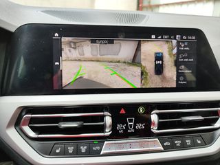 Bmw 330 2020-thumb-14