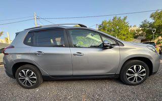 Peugeot 2008 2018 1.2 Pure Teck Style-thumb-1