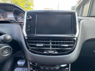 Peugeot 2008 2018 1.2 Pure Teck Style-thumb-8