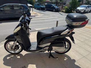 Honda SH 300i 2011-thumb-2