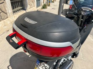 Honda SH 300i 2011-thumb-6