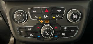 Jeep Compass 2019 LIMITED/AUTO/4X4/ΟΘΟΝΗ/CAMERA/LED/ΖΑΝΤΕΣ/EU6-thumb-31