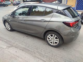 Opel Astra 2016-thumb-1