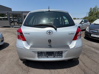 Toyota Yaris 2011 YARIS 1.0 VVT-I Cool Edition-thumb-4