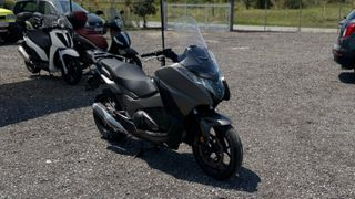 Honda Integra 750 2016 and led-thumb-1