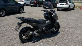 Honda Integra 750 2016 and led-thumb-4
