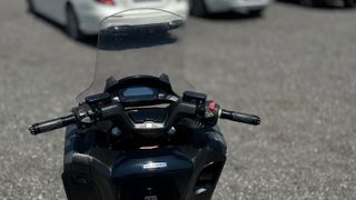 Honda Integra 750 2016 and led-thumb-12
