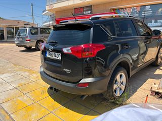 Toyota RAV 4 2015-thumb-9