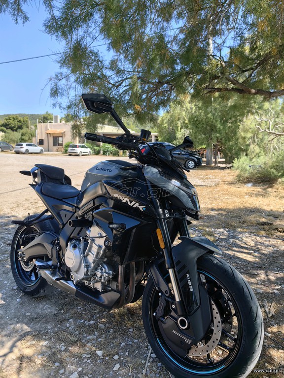 CFmoto 675 NK 2025