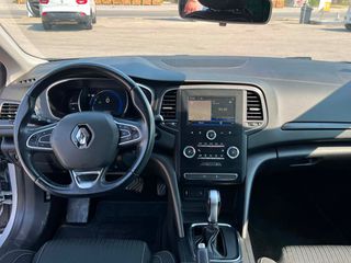 Renault Megane 2017-thumb-33