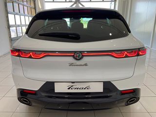 Alfa Romeo Tonale 2023 Veloce 1.3 AT 280HP PHEV Q4-thumb-8